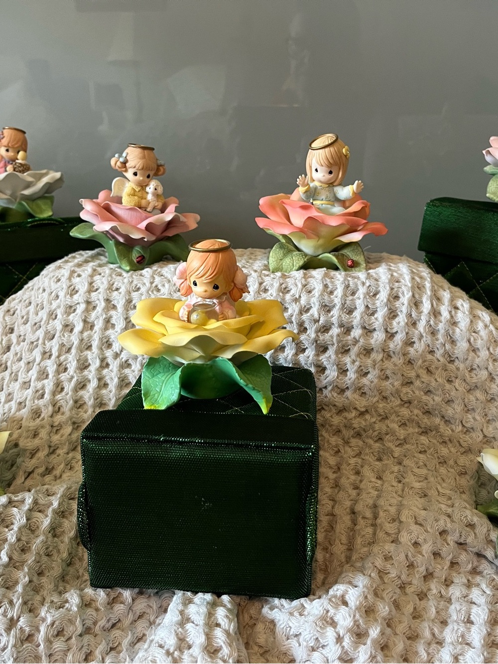 Precious Moments Expressive Blossoms Flower Angel Figurines on Green Leaves 379